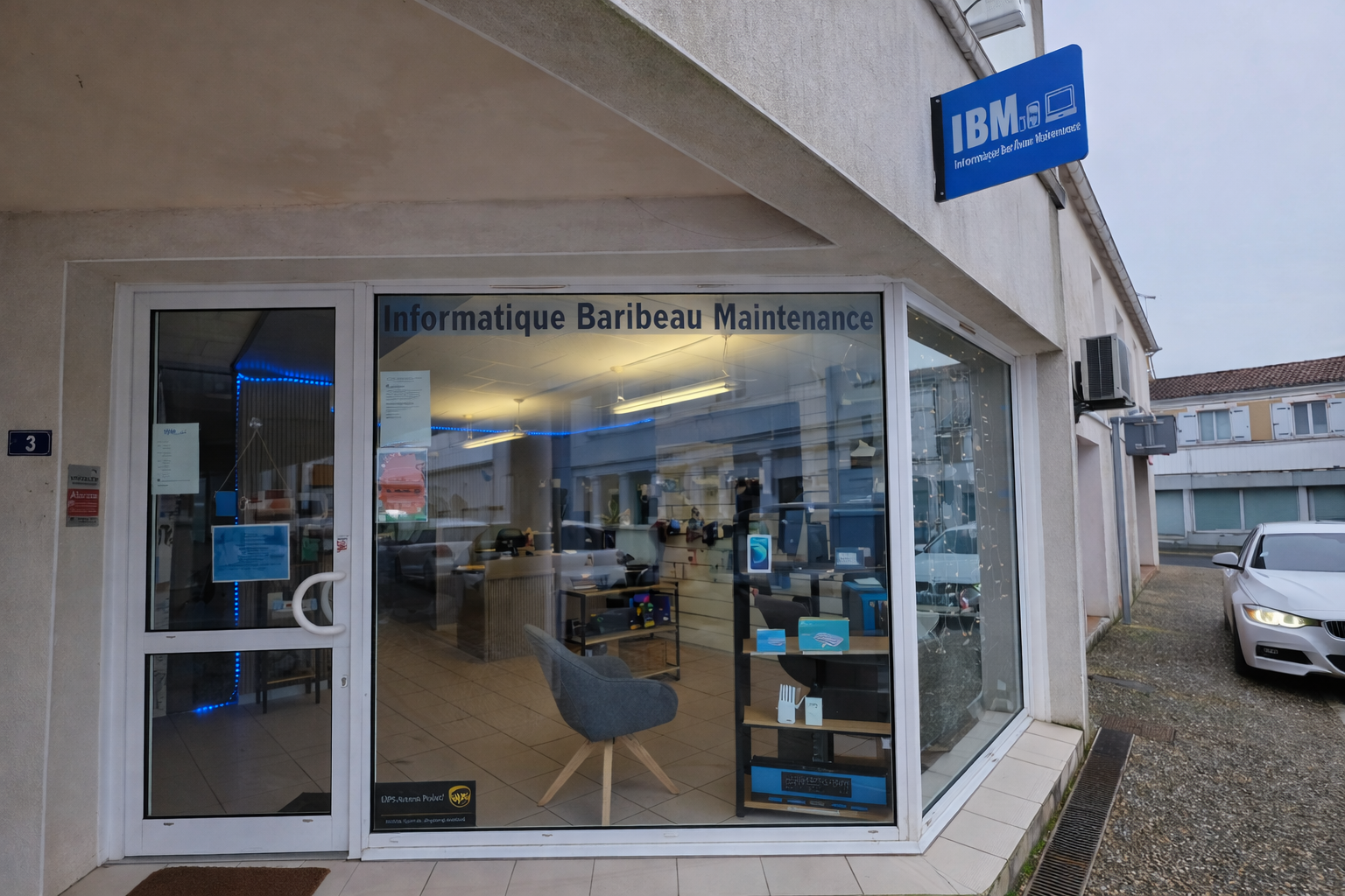 Façade du magasin Informatique Baribeau Maintenance à Étaules